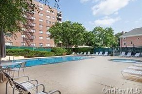 377 Westchester Ave, Rye Brook NY  10573-3603 exterior