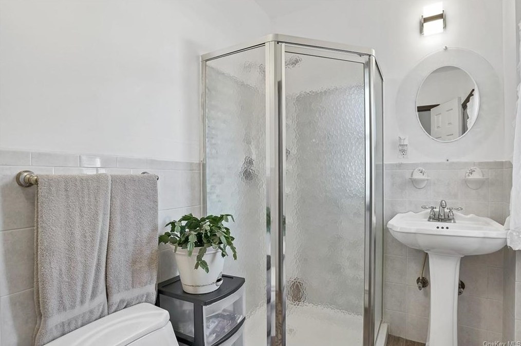 935 Reynolds St, Peekskill NY 10566-2332 exterior