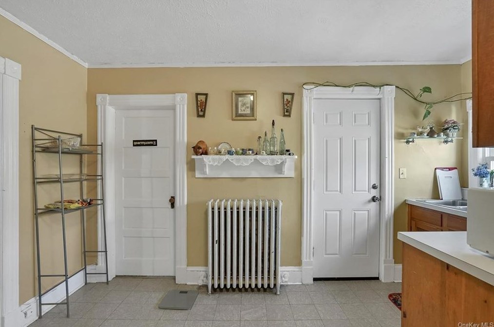 935 Reynolds St, Peekskill NY 10566-2332 exterior