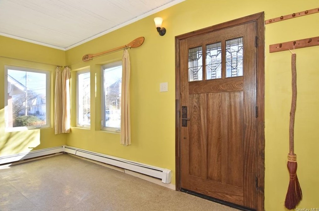 55 Colgate Ave, Yonkers, NY 10703-1808