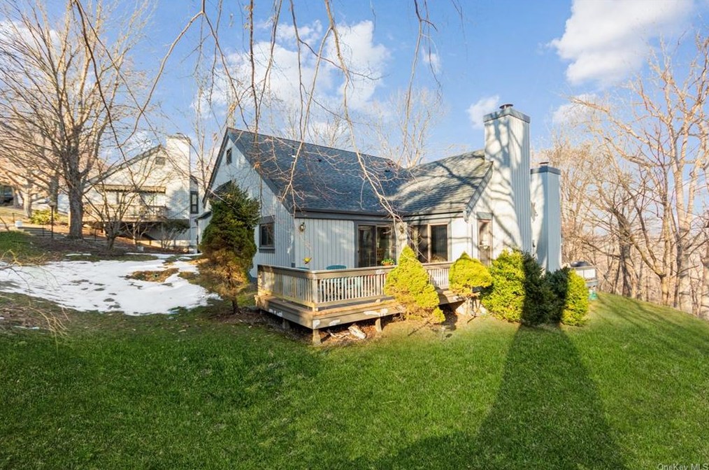 330 Heritage Hills #b, Somers Town, NY 10589