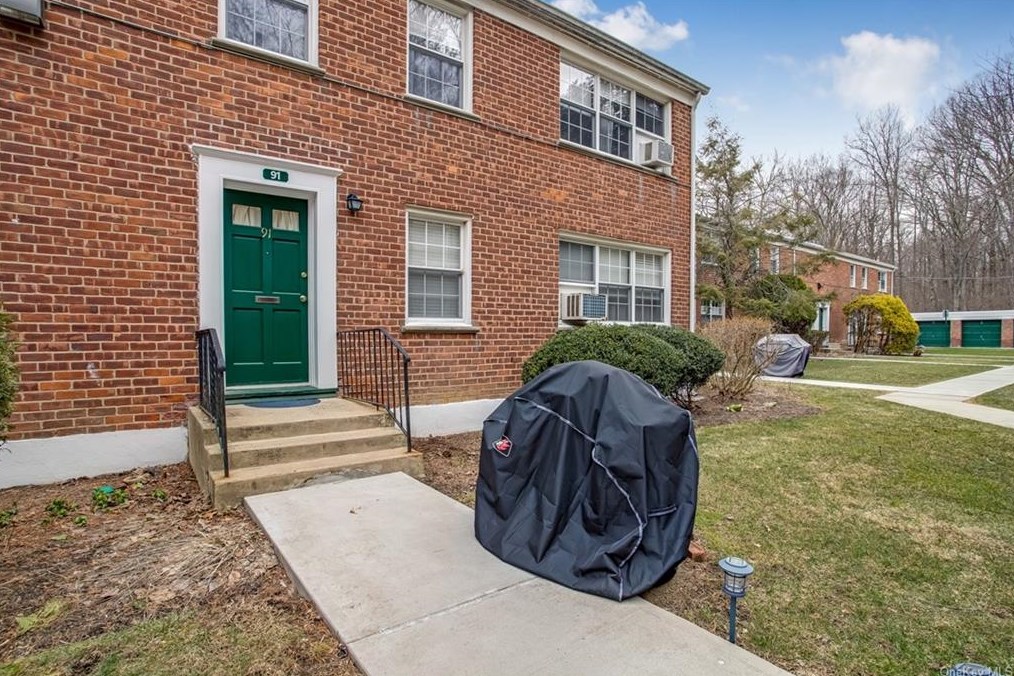 3 Fieldstone Dr #91, Hartsdale, NY 10530