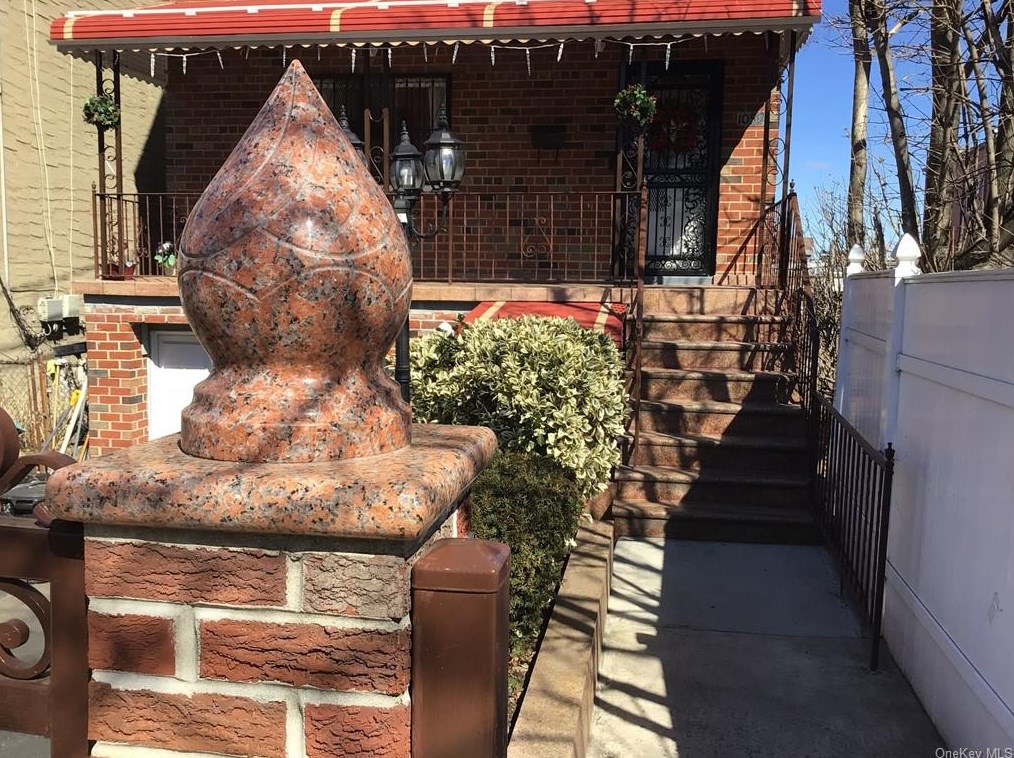 1059 E 228th St, Bronx, NY 10466