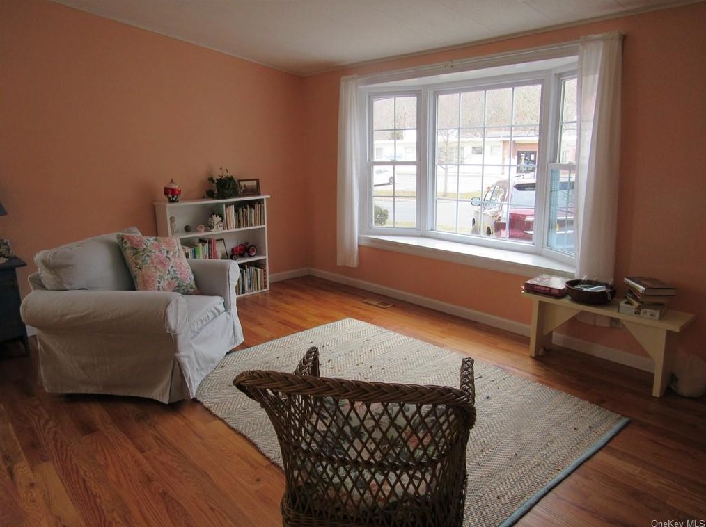 1 Fletcher St, Goshen NY  10924-1401 exterior