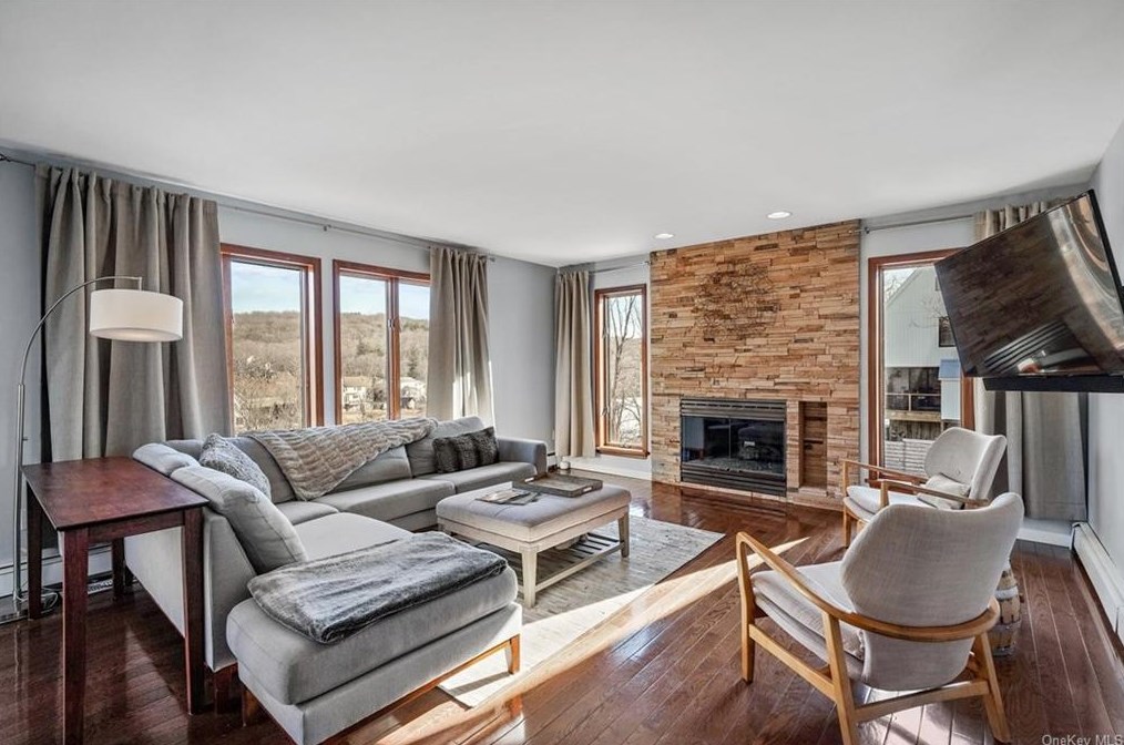 20 Appalachian, East Fishkill NY  12533-6708 exterior