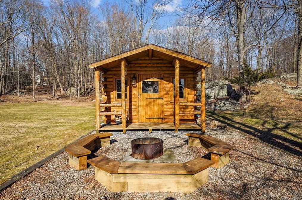 20 Appalachian, East Fishkill NY  12533-6708 exterior