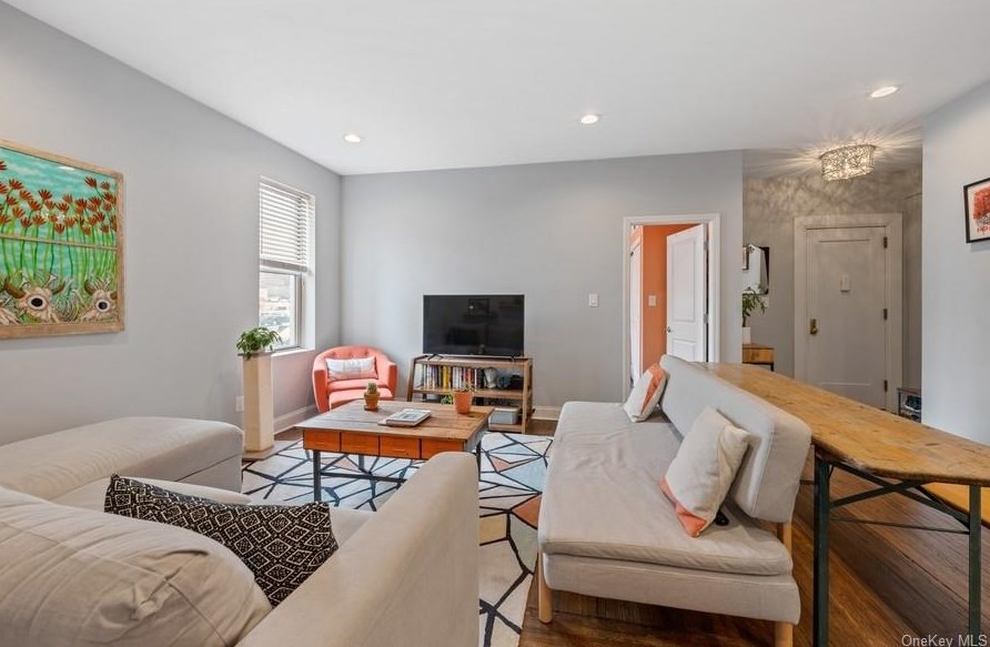 472 Gramatan Ave #aa1, Mount Vernon, NY 10552