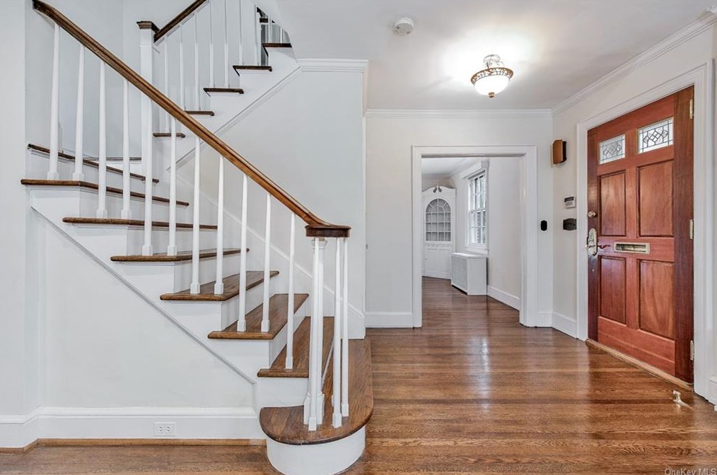 3 Ridgecrest W, Scarsdale, NY 10583
