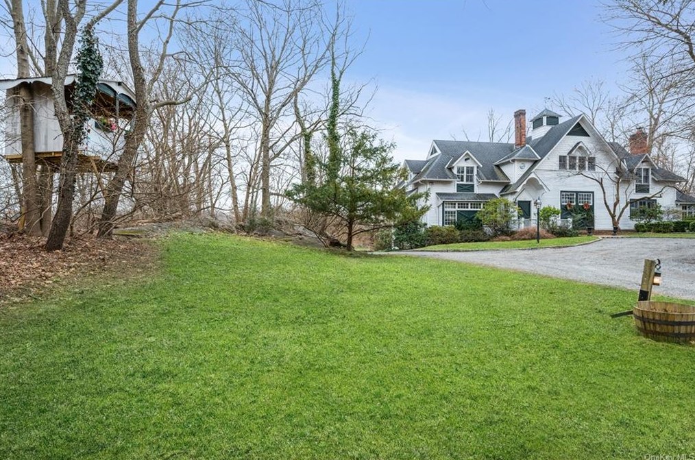101 Milton Rd, Rye, NY 10580-3812