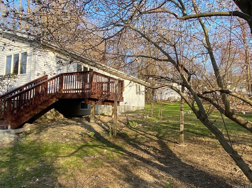 17 Cedar Trl, Monroe NY  10950-6634 exterior