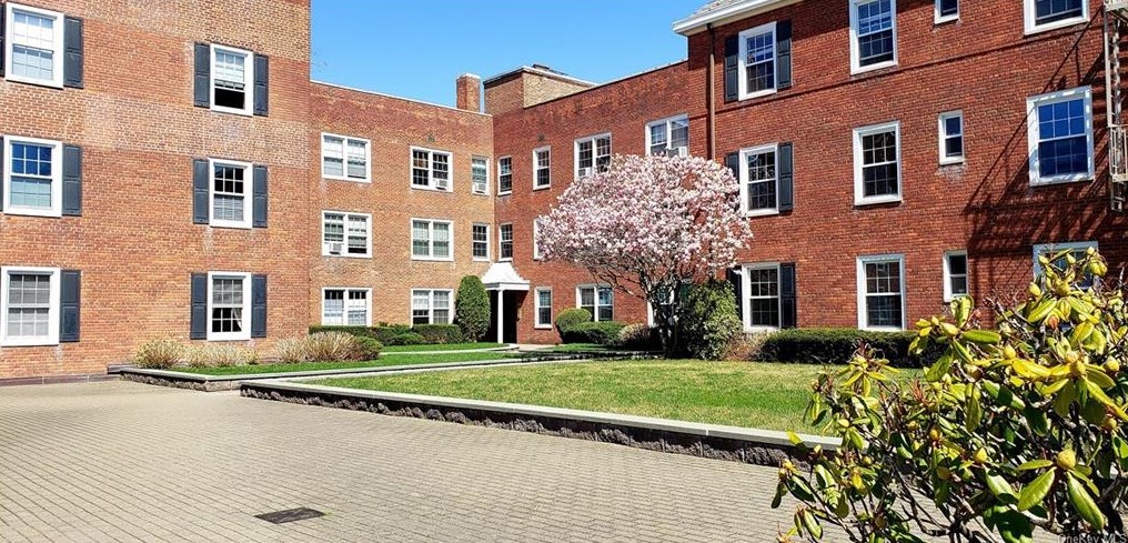 1815 Palmer Ave #3w, Larchmont, NY 10538