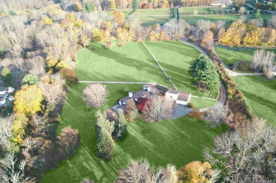 36 Maple Ave, Katonah, NY 10536-3721