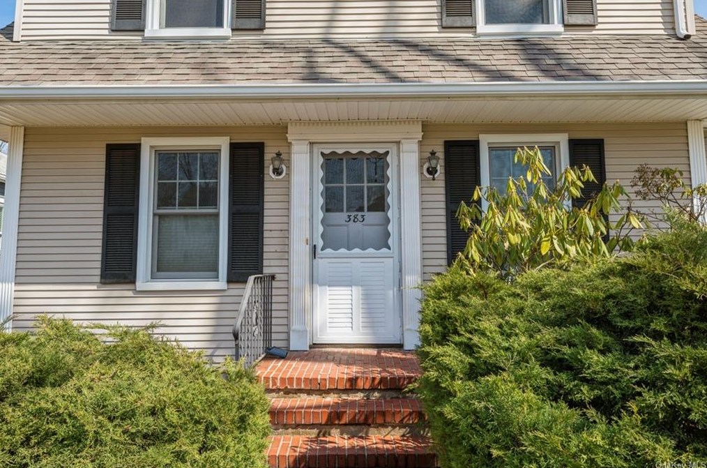 383 S Lexington Ave, White Plains, NY 10606