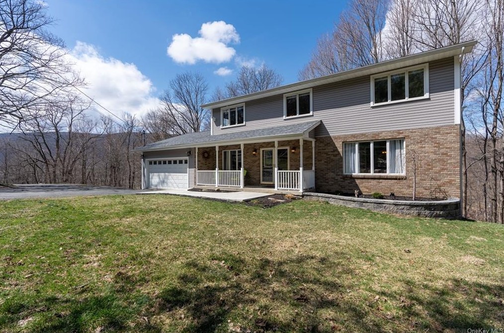 648 Angola Rd, Highland Mills, NY 10930-6105