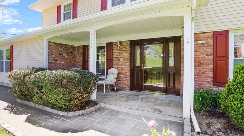 2229 Mark Rd, Yorktown Hgts, NY 10598