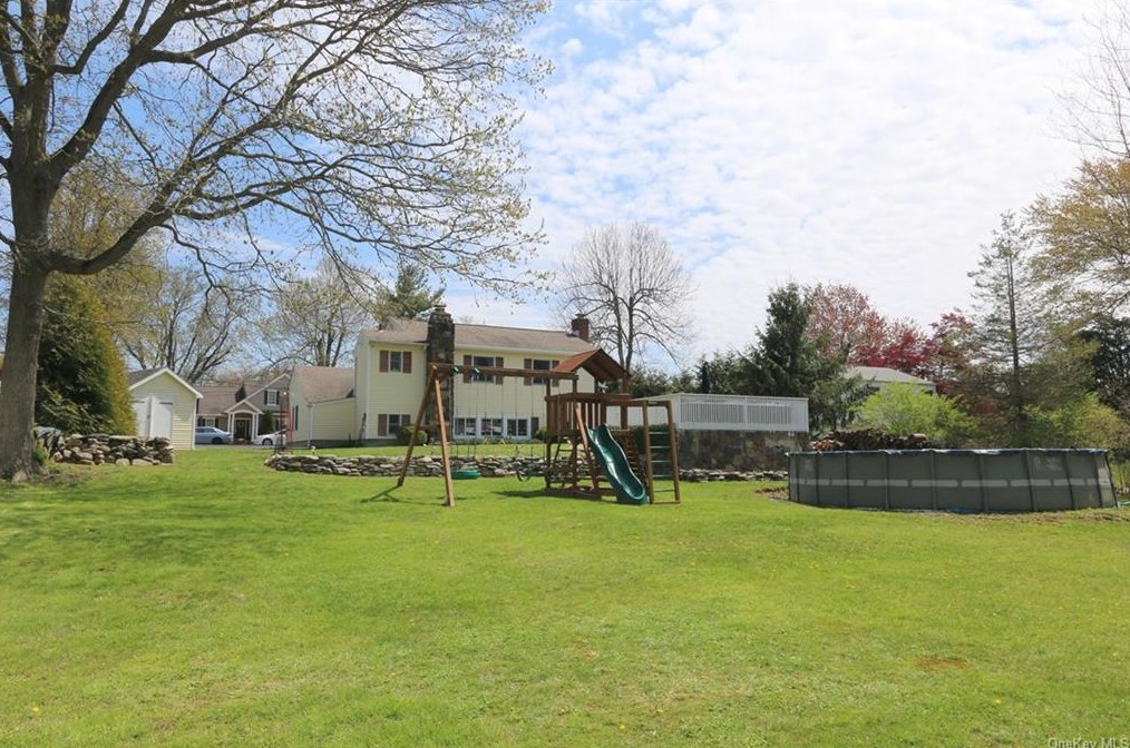 2729 Denby Dr, Yorktown Hgts, NY 10598