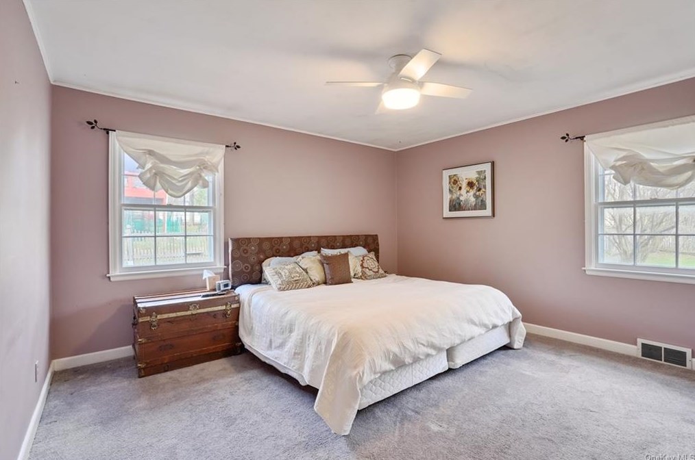 12 Island View Ave, Monroe NY  10950-1406 exterior