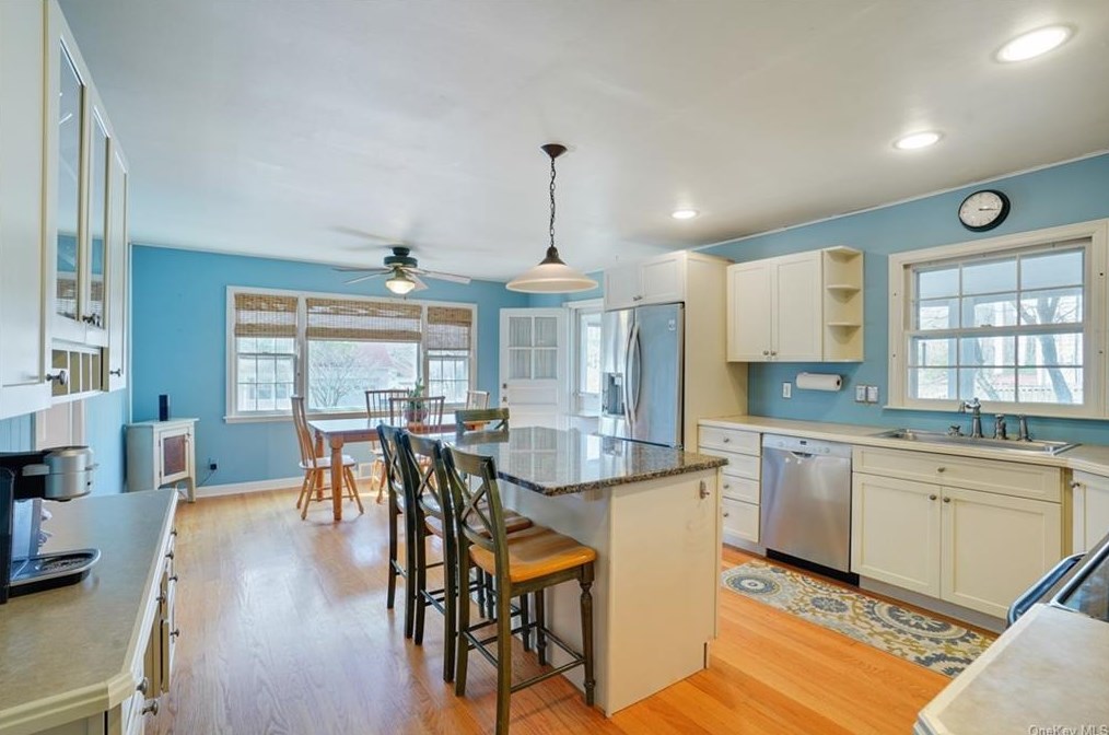 12 Island View Ave, Monroe NY  10950-1406 exterior