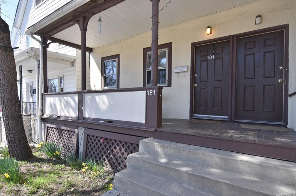 181 Beekman Ave, North Tarrytown, NY 10591-2419
