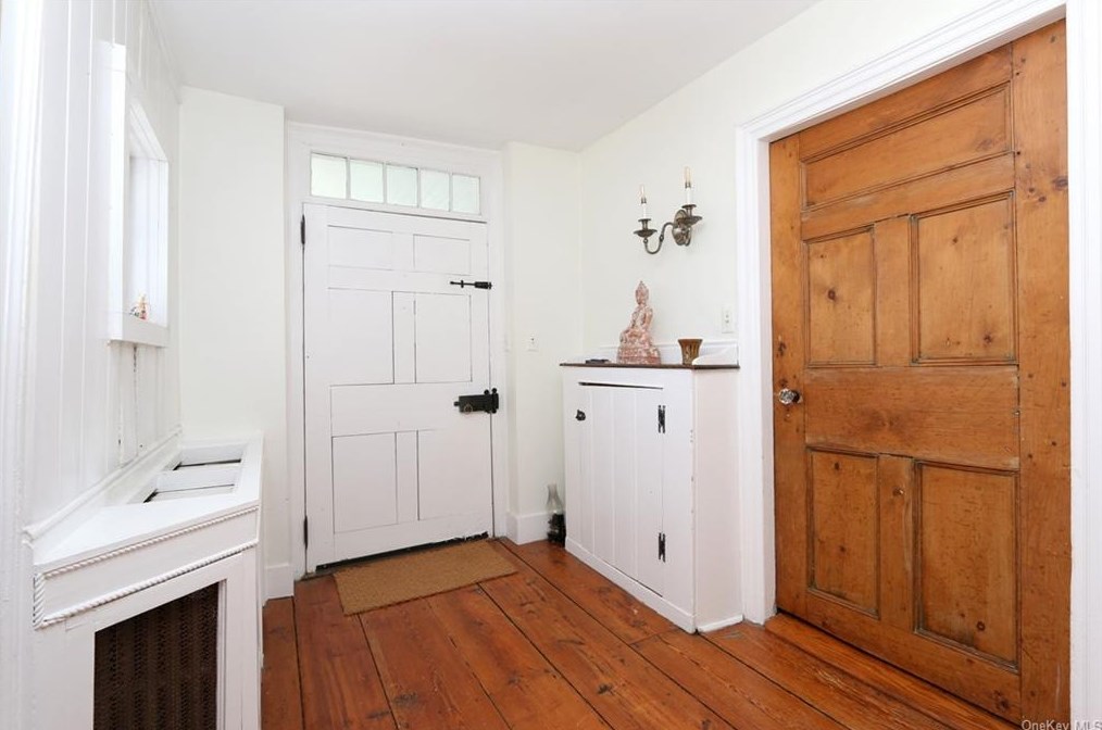 24 Mekeel St, Katonah NY  10536-3316 exterior