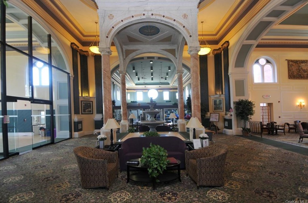 138 Fields Ln, Peekskill NY  10566-4855 exterior