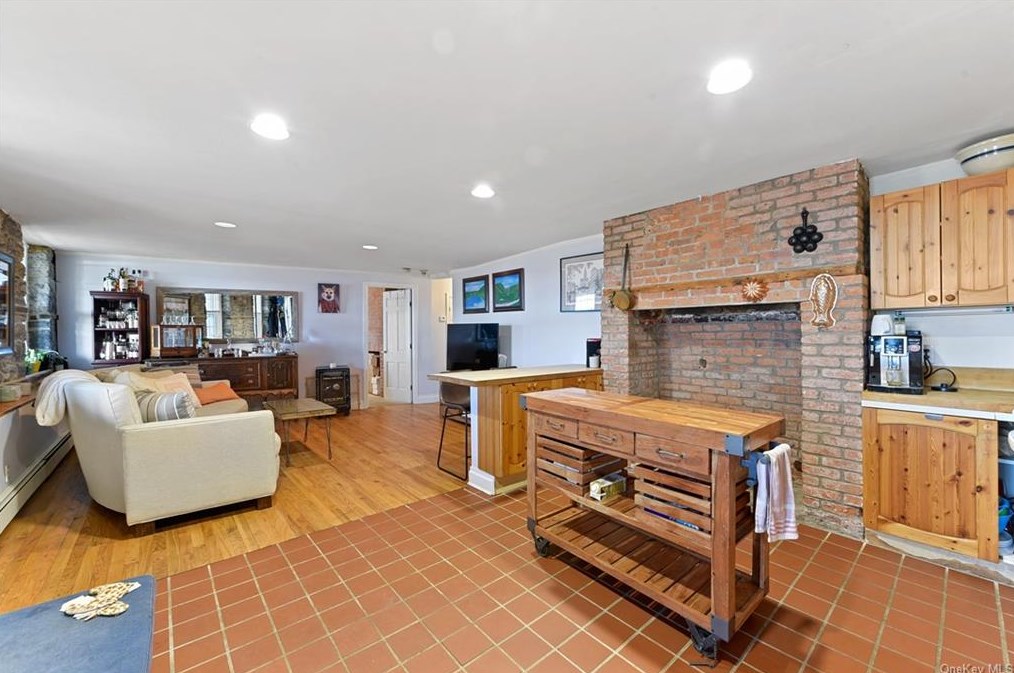 63 Livingston Ave, Dobbs Ferry NY exterior