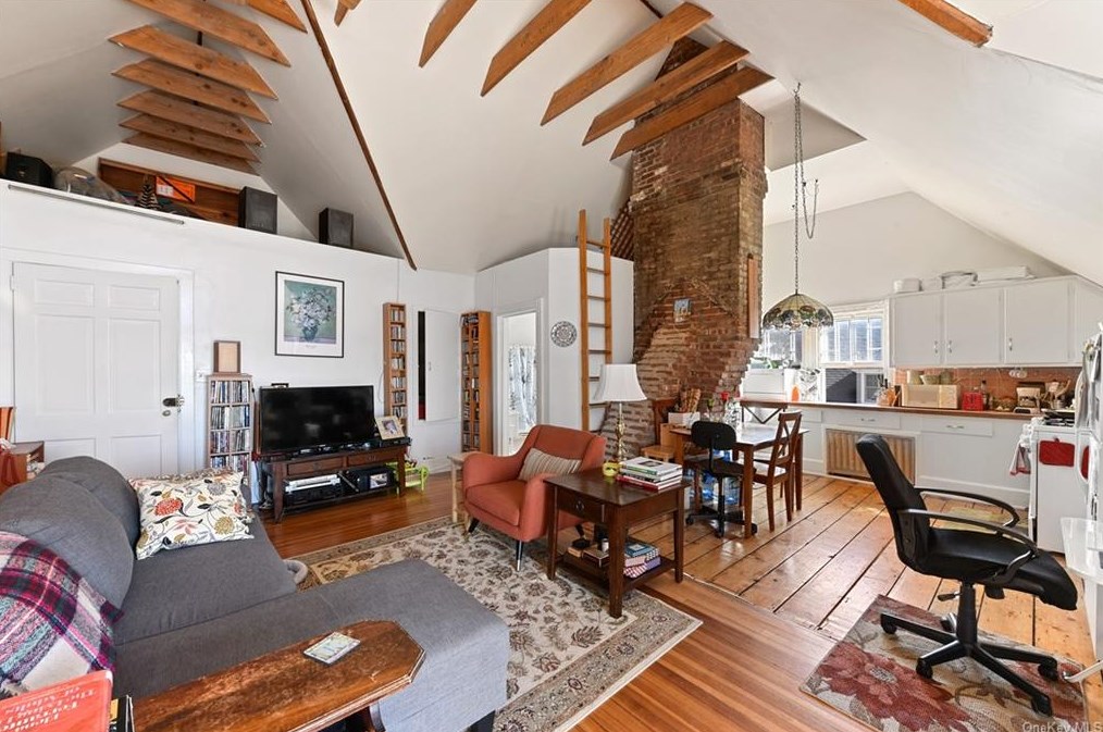 63 Livingston Ave, Dobbs Ferry NY exterior