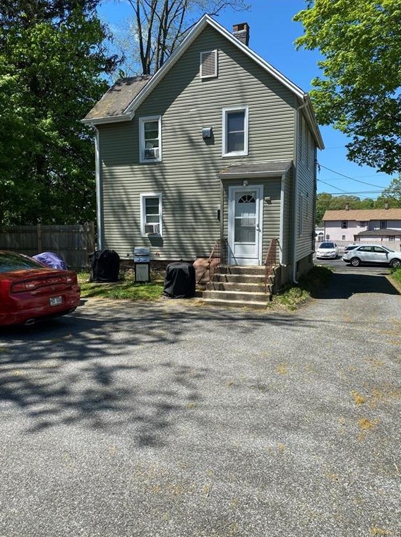 50 Ridge St, Chestnut Ridge, NY 10965-2407