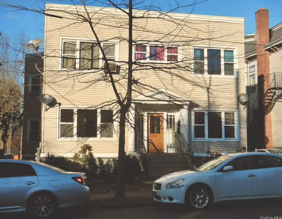 60 Montgomery St, Poughkeepsie, NY 12601-4140
