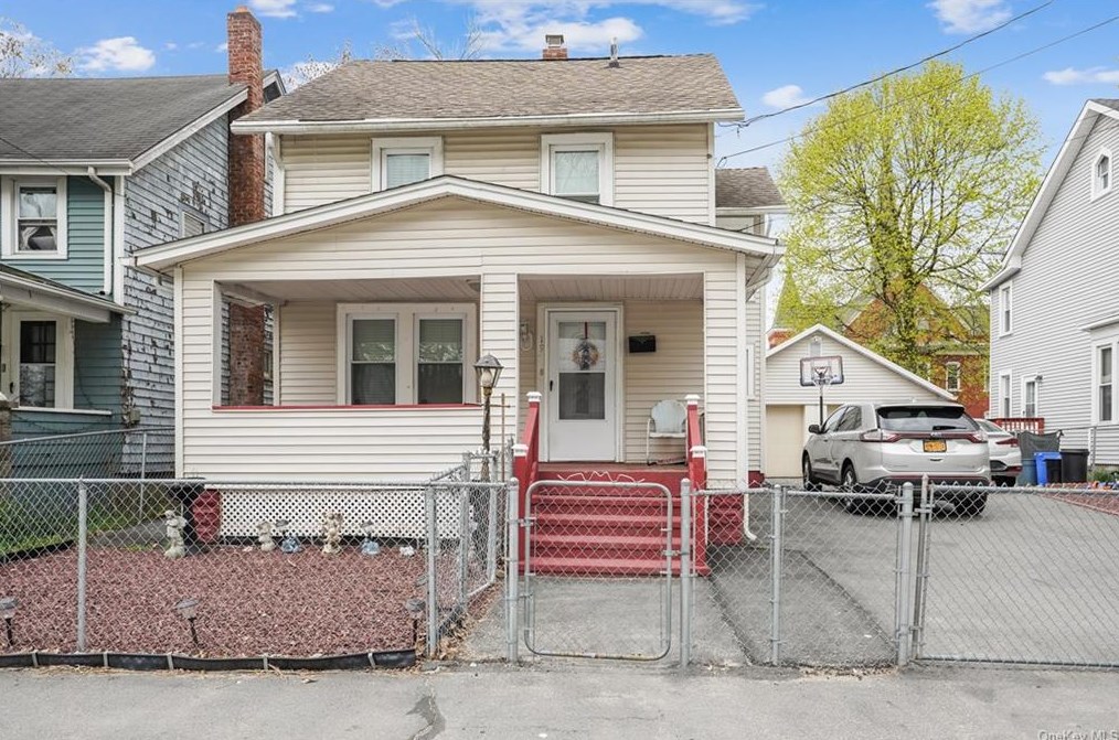 19 Franklin St, Port Jervis, NY 12771-2411