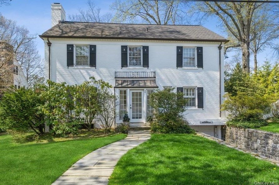 28 Pasadena Pl, Mount Vernon, NY 10552