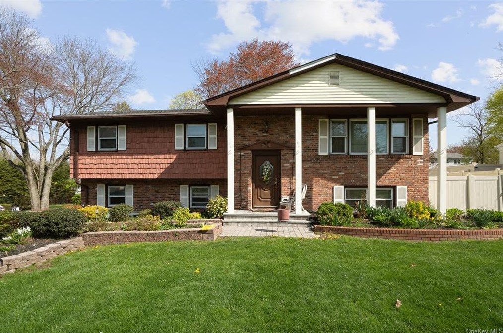 86 Townline Rd, Nanuet, NY 10954-3726