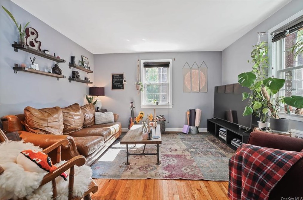 741 Broadway, Yonkers, NY 10706-1028