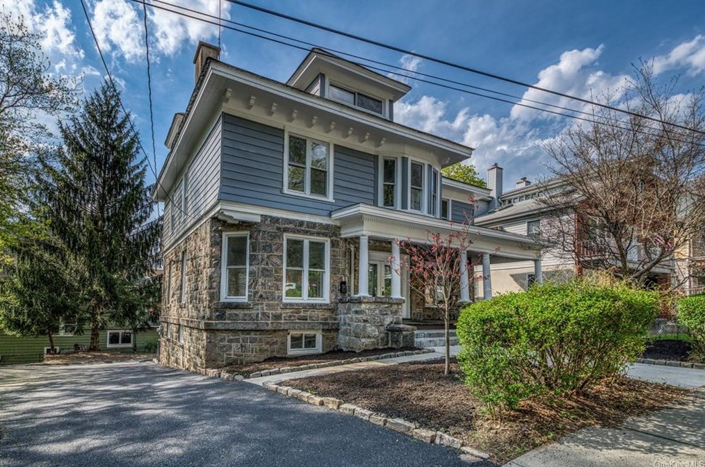 9 Odell Ave, Yonkers, NY 10701-1242