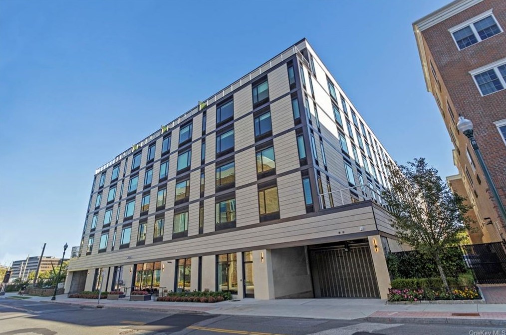 20 Burling Ln #5q, New Rochelle, NY 10801
