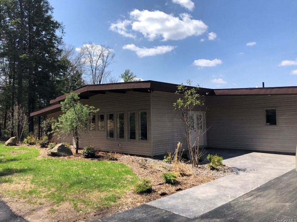 329 Starlight Rd, Monticello, NY 12701