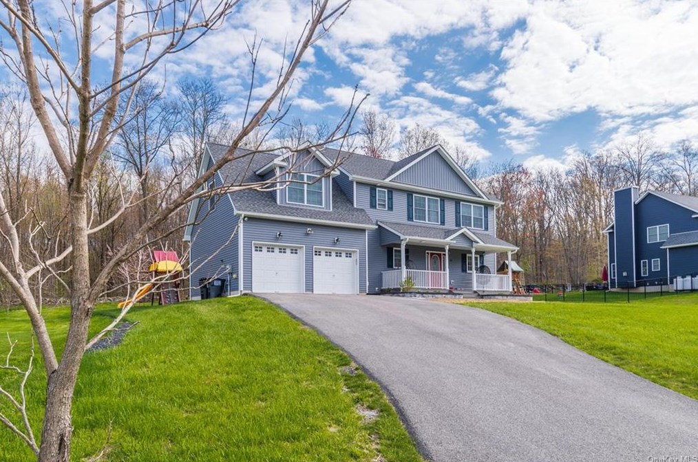 13 Arbor Way, Middletown, NY 10940