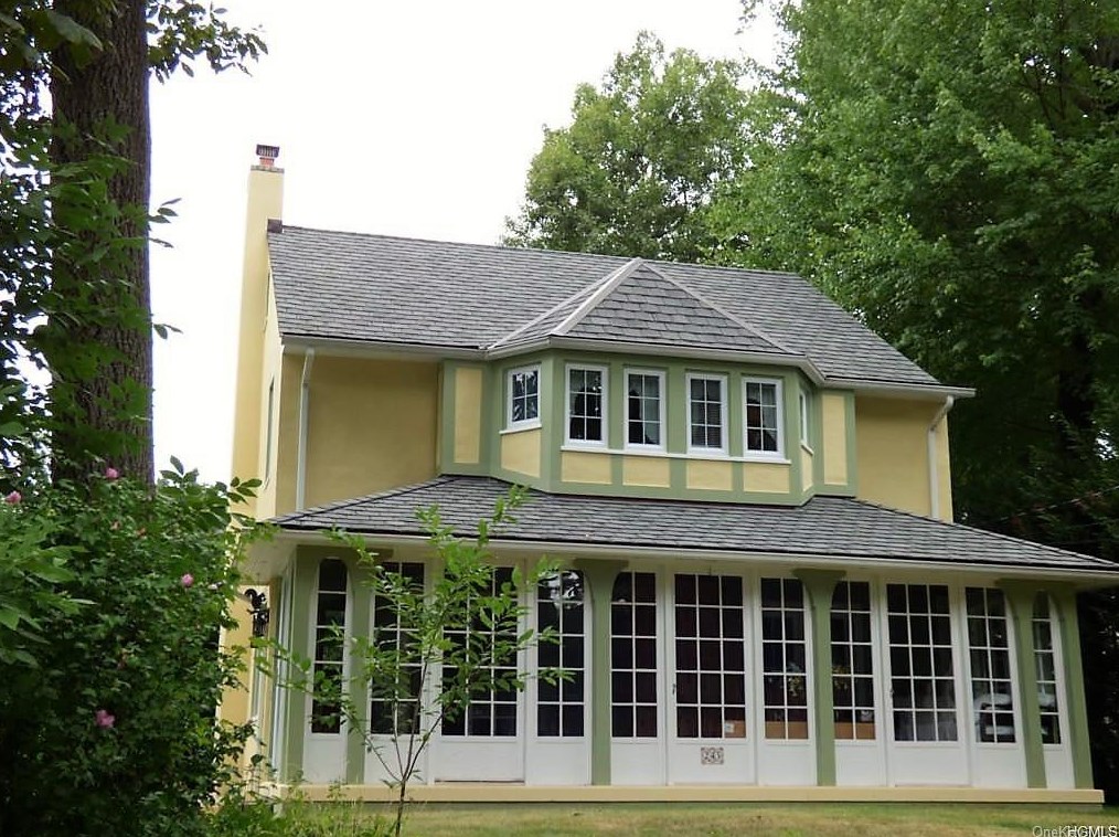 245 Madison Rd, Scarsdale, NY 10583