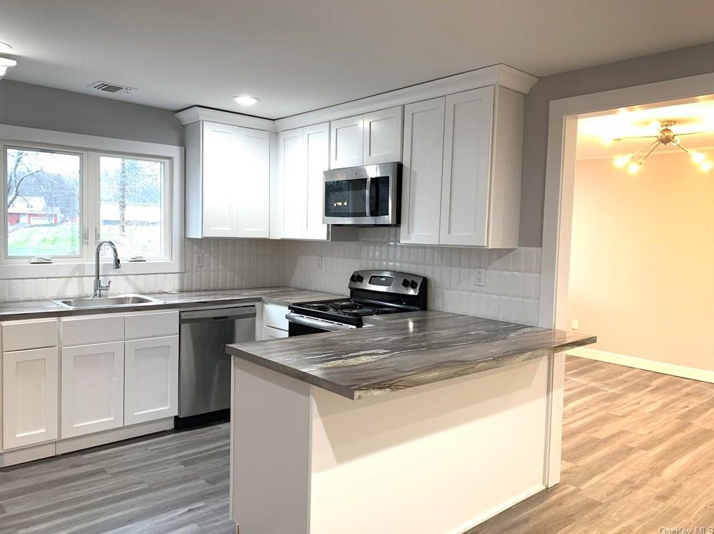 442 Strawridge Rd, Wallkill NY  12589-3968 exterior