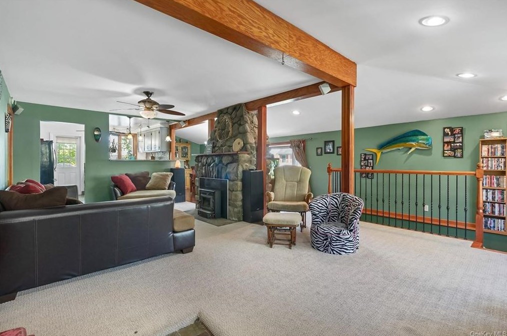 86 Cromwell Hill Rd, Monroe, NY 10950-1239