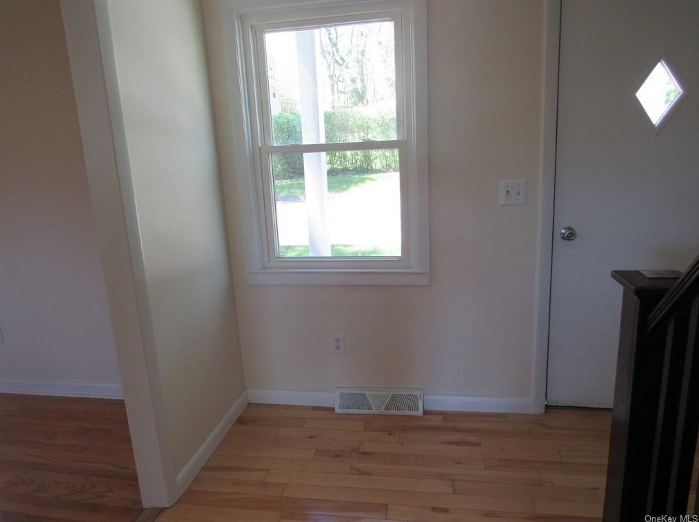 74 Montgomery St, Goshen NY  10924-1515 exterior
