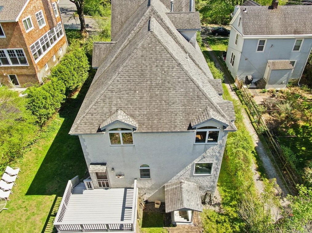 51 Van Wyck St, Croton On Hudson NY  10520-2525 exterior