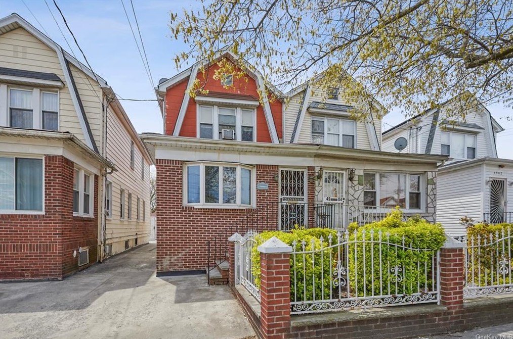 4506 Clarendon Rd, Brooklyn, NY 11203-5218