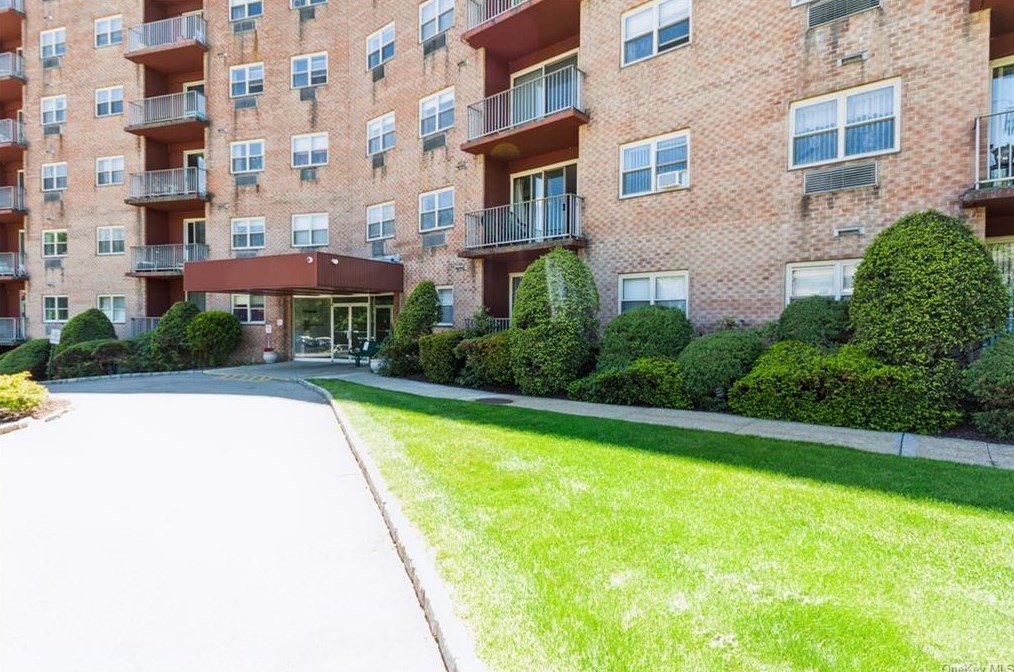 1 Lakeview Dr #3h, Peekskill, NY 10566