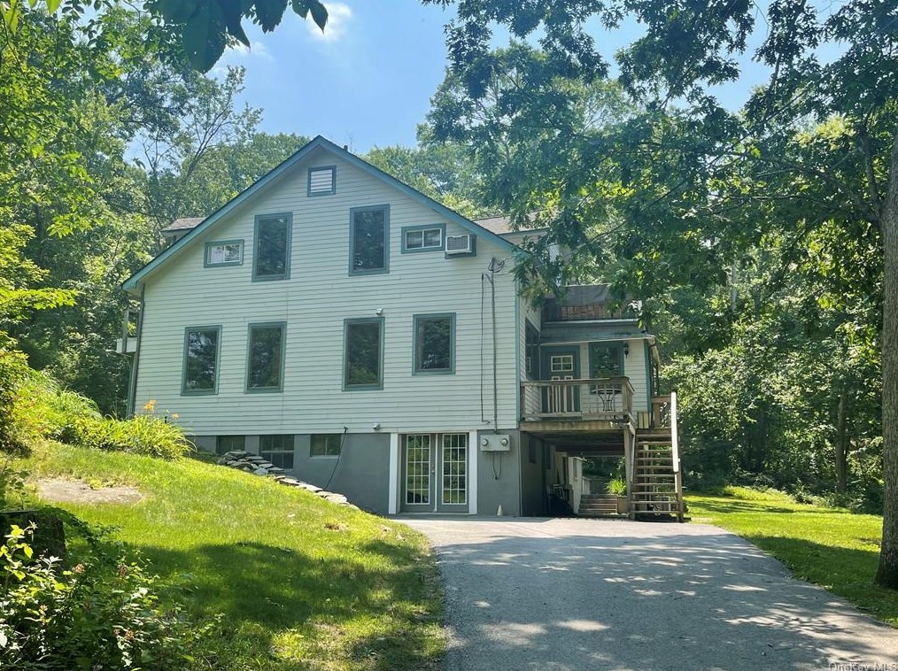 22 Hall Ave, Goldens Bridge, NY 10526
