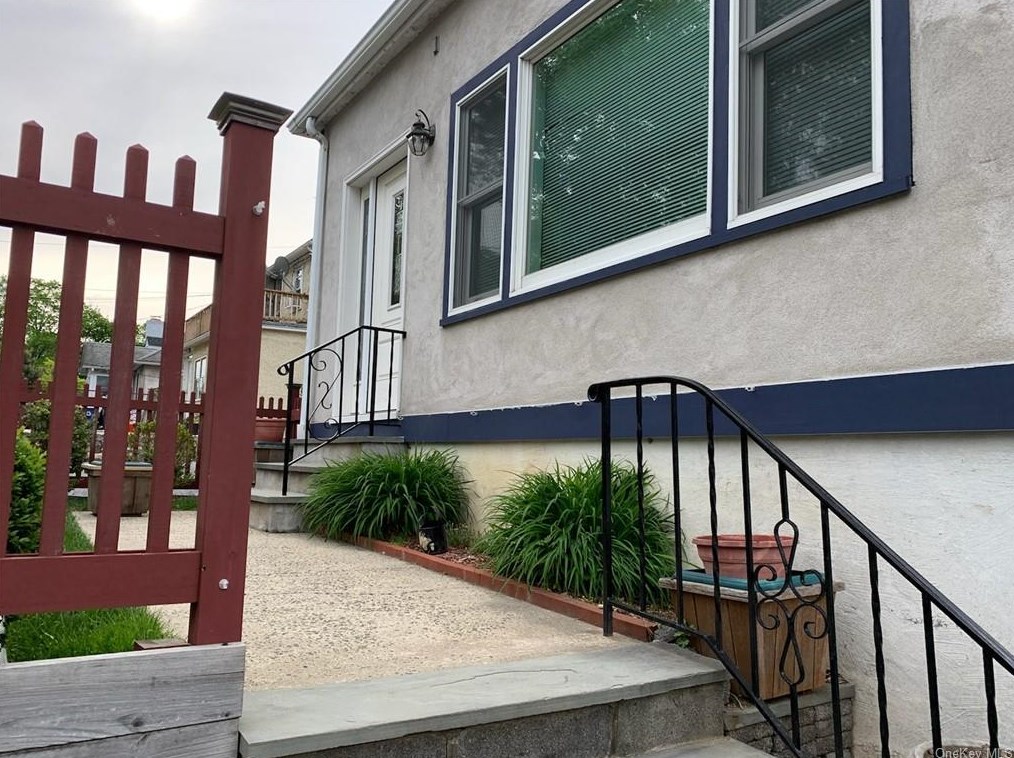 186 Dobbs Ferry Rd, White Plains, NY 10607