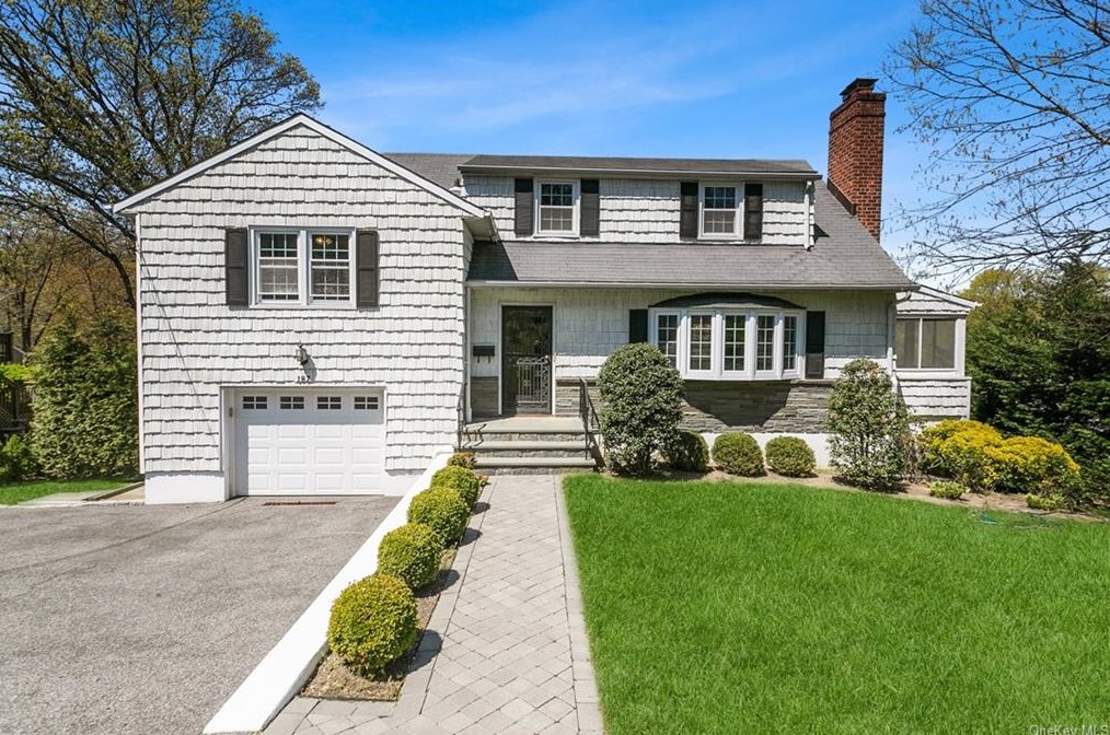187 Oakland Ave, Yonkers, NY 10709-5453