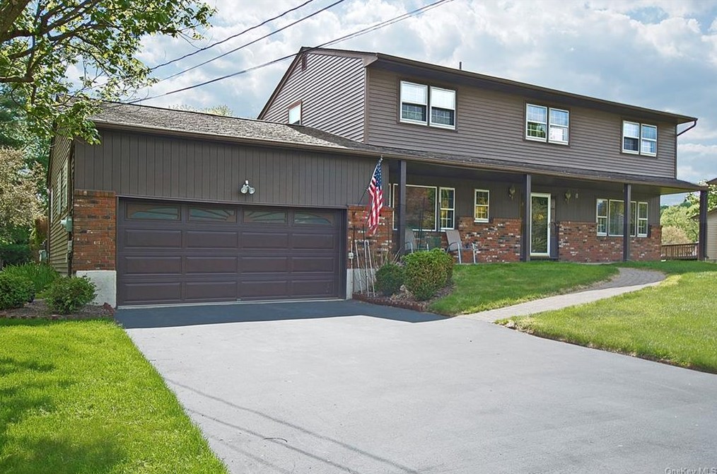 26 Colony Dr, Monroe, NY 10950-3119