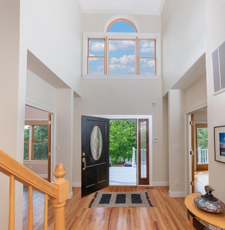 54 Parkway Dr, Dobbs Ferry, NY 10522-3517