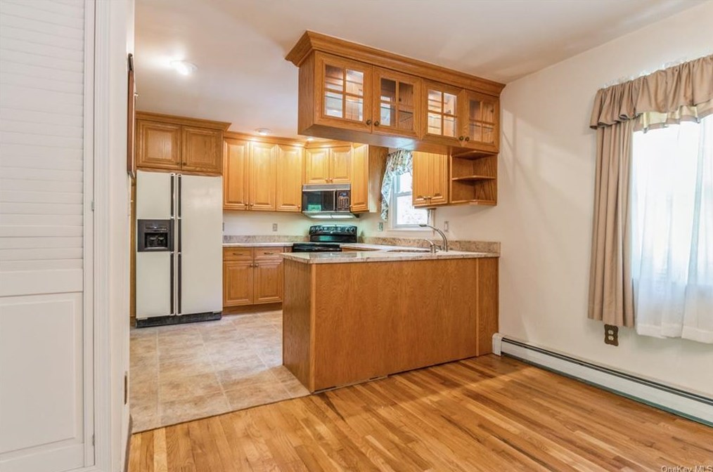 14 Logan Rd, Mahopac, NY 10541